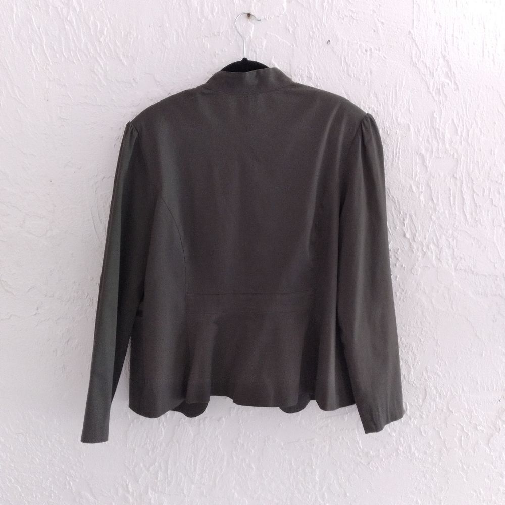 Nwot Button Down Utility Jacket - image 5